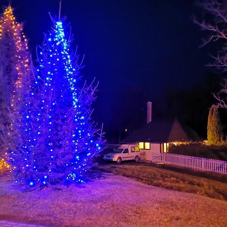 Alejas Namins Villa Jurgi Екстериор снимка