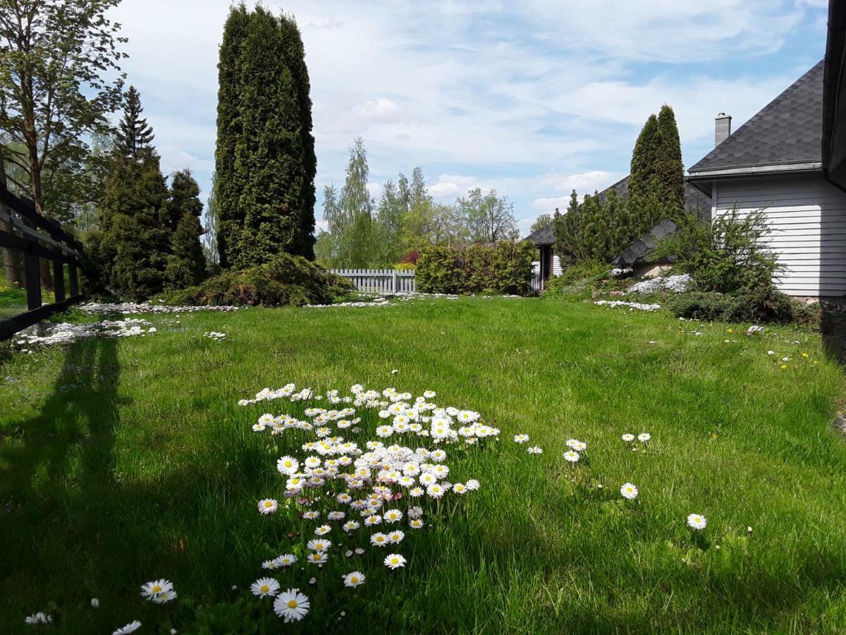 Alejas Namins Villa Jurgi Екстериор снимка