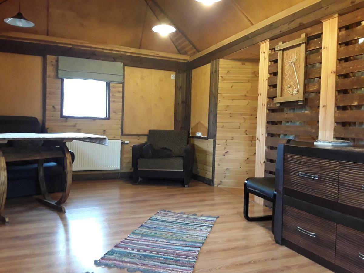 Alejas Namins Villa Jurgi Екстериор снимка